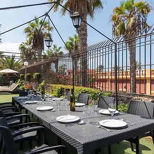 Las Americas Villa