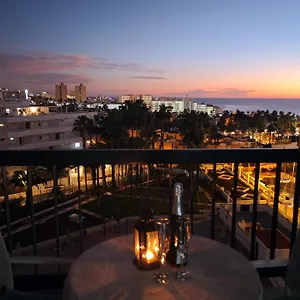 Blanco&Azul - Ocean View Balcony, Pool And Perfect Location Apartment